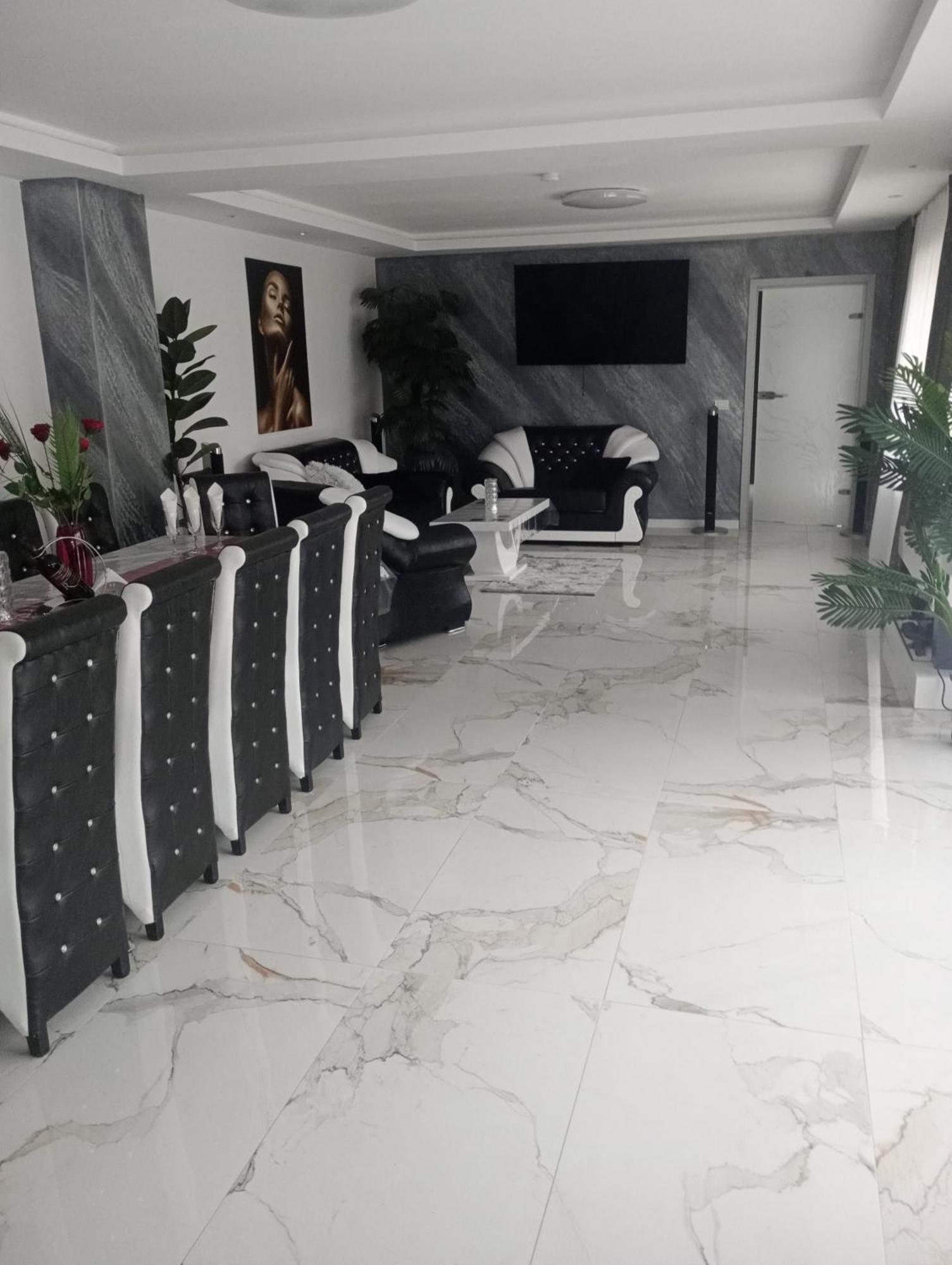 Izabella Guest House Сэчеле Экстерьер фото