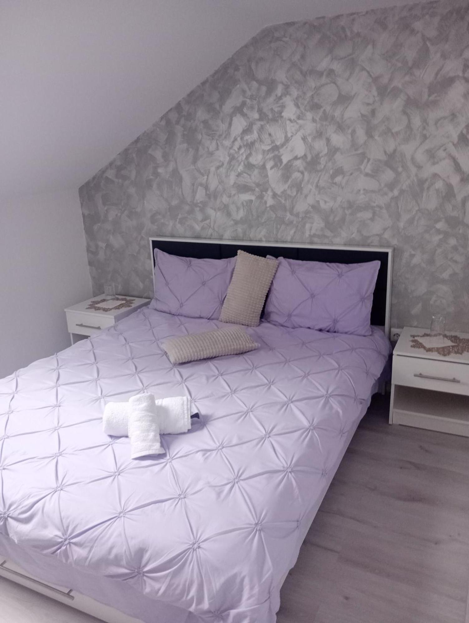 Izabella Guest House Сэчеле Экстерьер фото